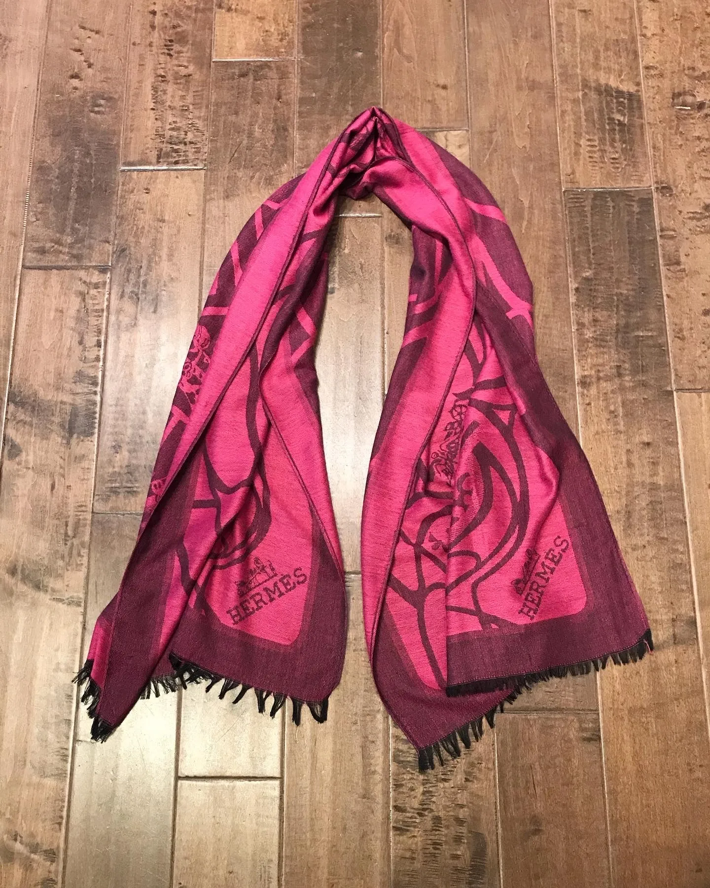 HERMÈS Vintage Cashmere Scarf