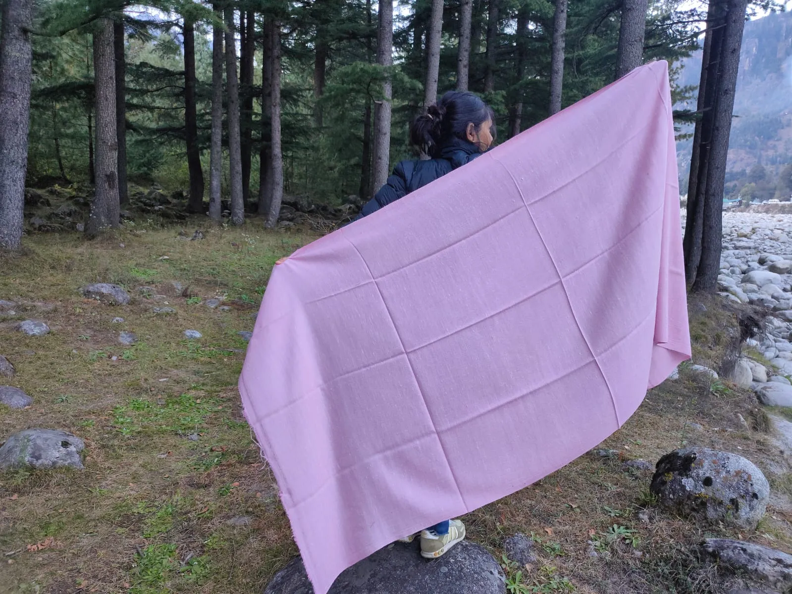 Light pink wool scarf