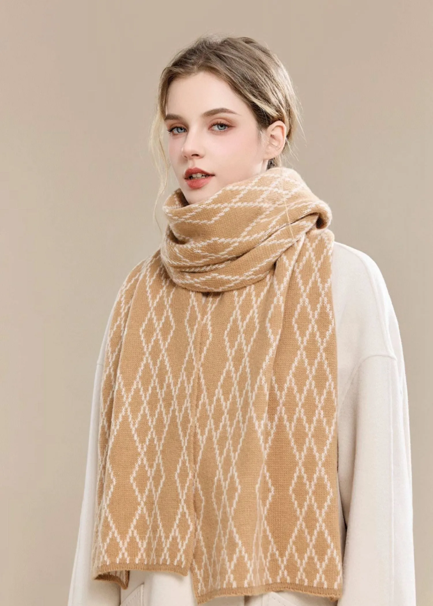 Rhombus Long Wool Scarf