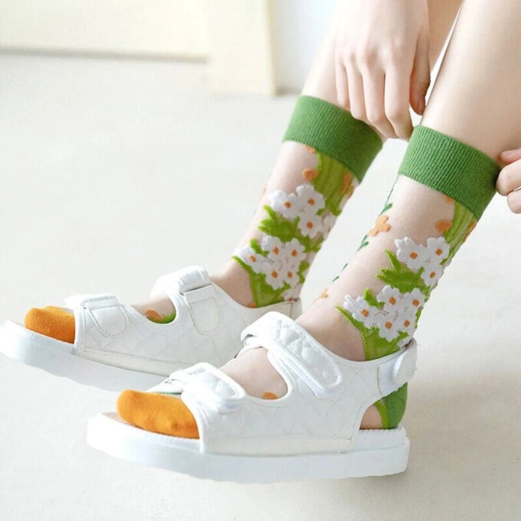 Sheer, Colourful, White Daisy Patterned Socks