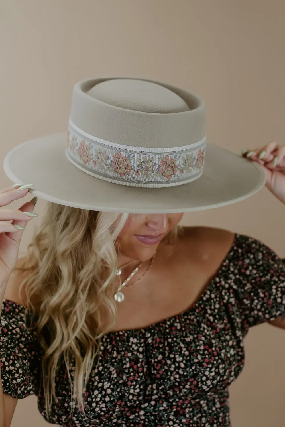 Southern Belle Wool Hat , Beige