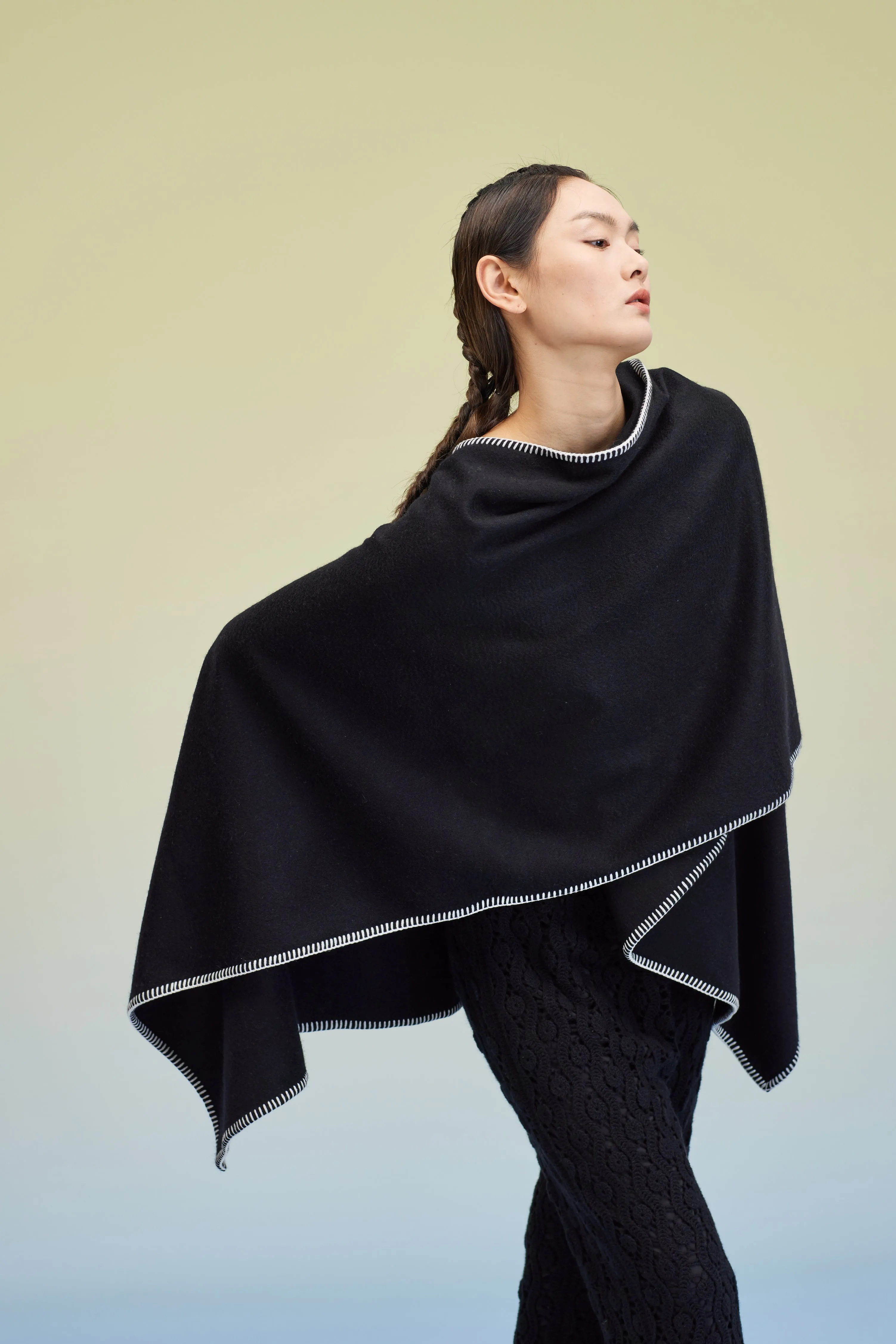 U-shape cashmere shawl